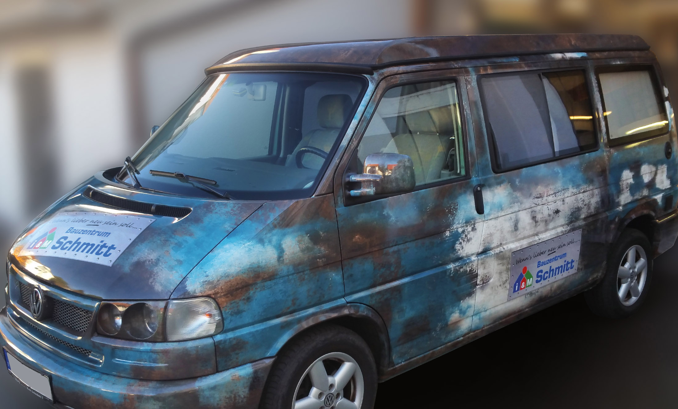 Projekt Folienbeklebung im Rat-Look-Design